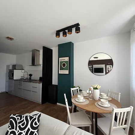 Filoxenia I Neubau 4 Personen Parkplatz Daire *